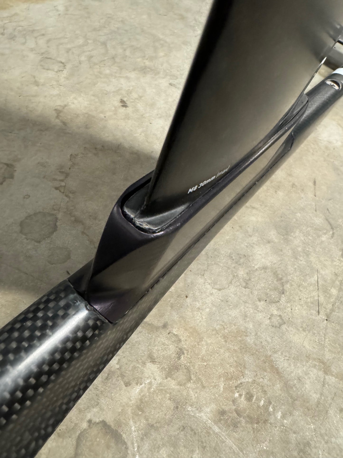 Axis Carbon Fiber Mast to F-One Fuselage Adapter