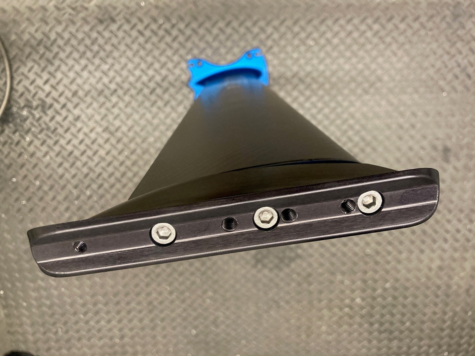 Takuma Mast to Mikeslab Fuselage Adapter – Stringfellow Hydrofoiling ...